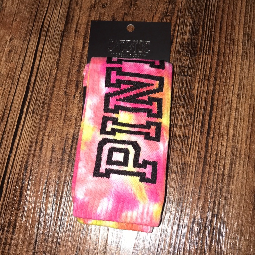 NEW VS PINK KNEE HIGH SOCKS FIRM PRICE
